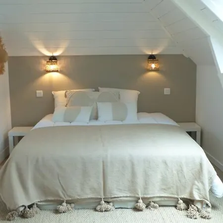 Holiday home Maison De Charme Sur Les Quais Port De St Goustan *