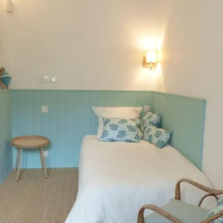 Holiday home Maison De Charme Sur Les Quais Port De St Goustan *