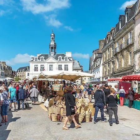 Holiday home Maison De Charme Sur Les Quais Port De St Goustan Auray