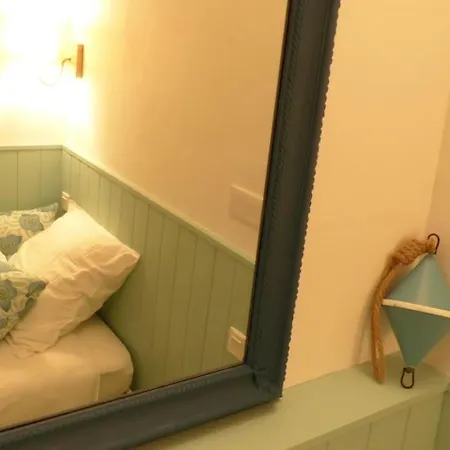 Holiday home Maison De Charme Sur Les Quais Port De St Goustan