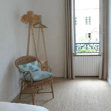 Holiday home Maison De Charme Sur Les Quais Port De St Goustan Auray